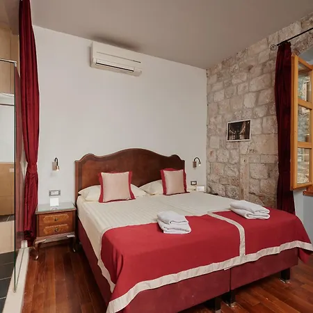 Heritage Tragos Hotel 4*