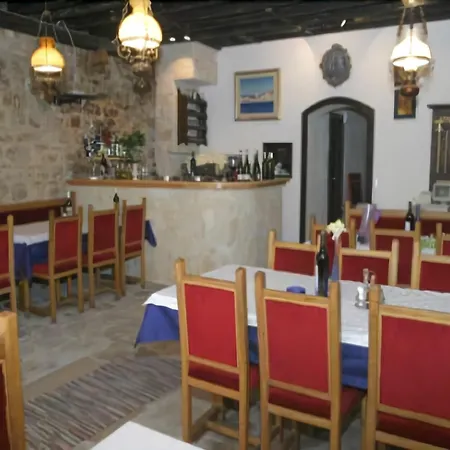 Heritage Tragos 4* Трогір
