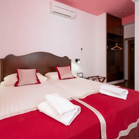 Heritage Tragos Hotel