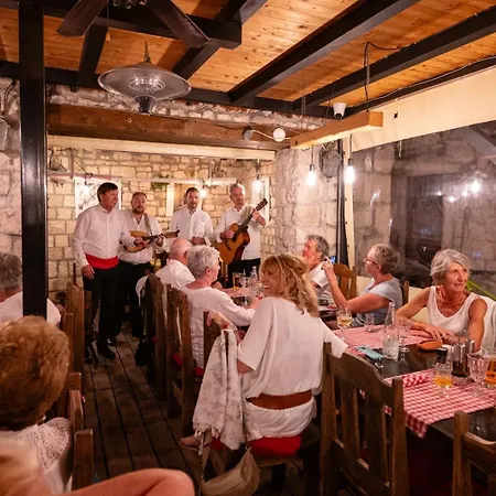 Готель Heritage Tragos 4*