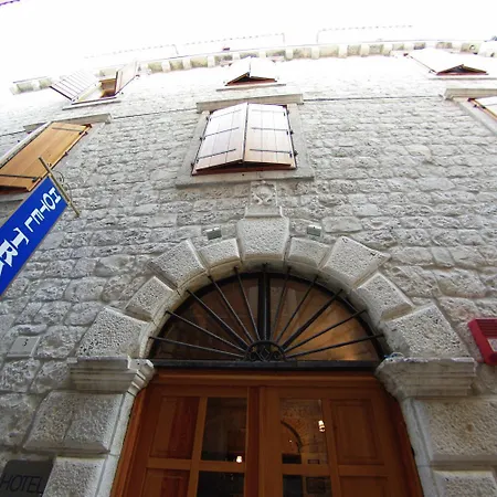 Heritage Tragos Trogir