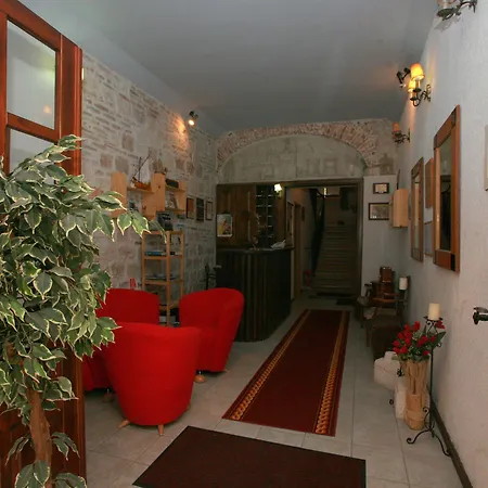 Heritage Tragos 4* Трогір